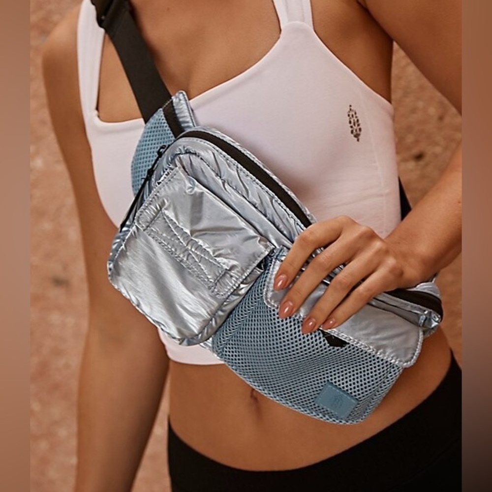 FREE PEOPLE Movement Cargo sling waist bag